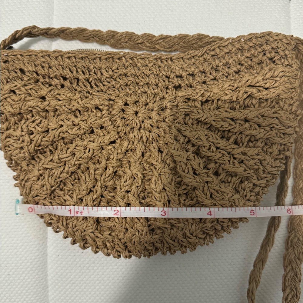 Small straw crossbody